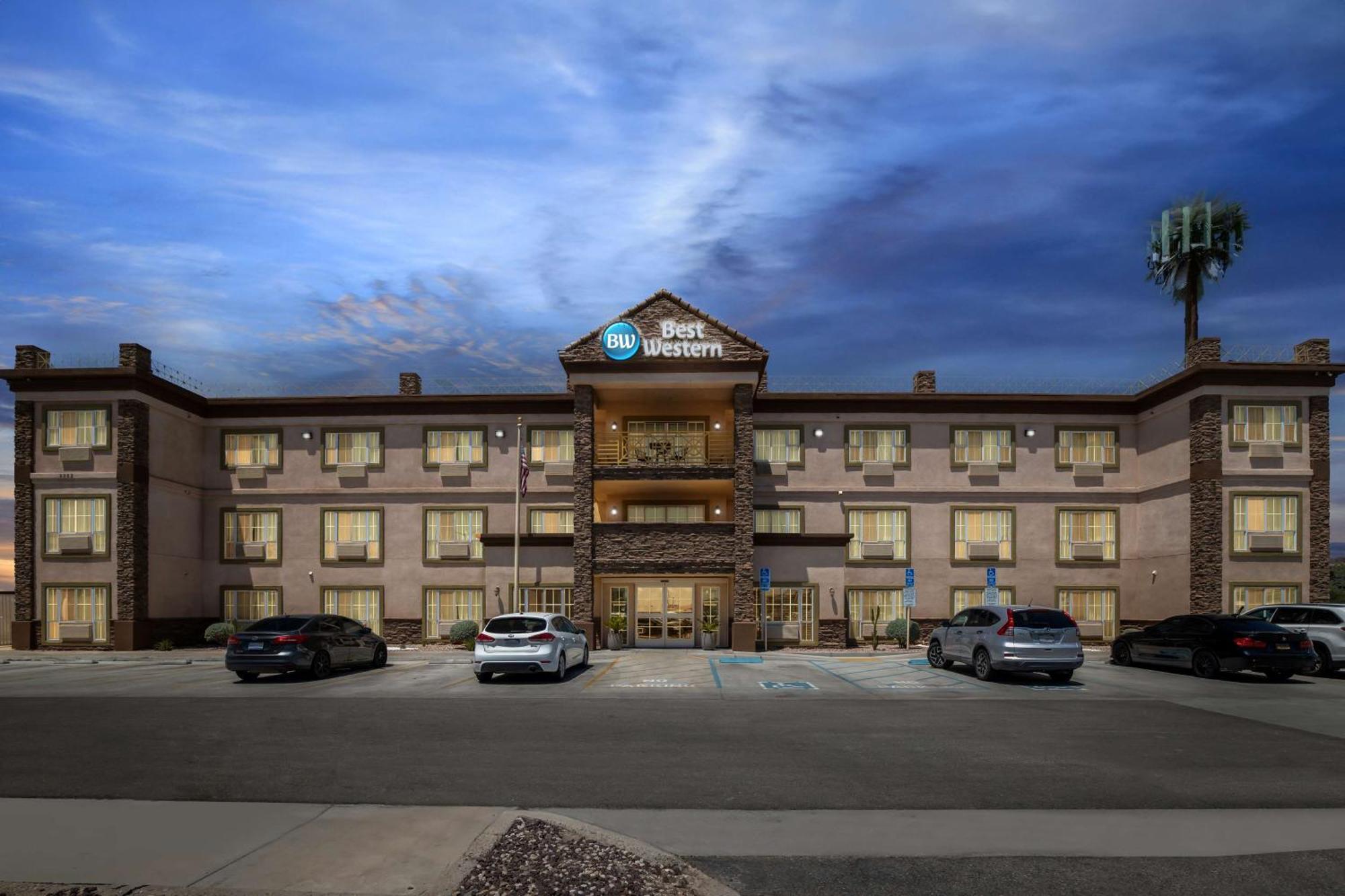 Best Western El Centro Inn Buitenkant foto